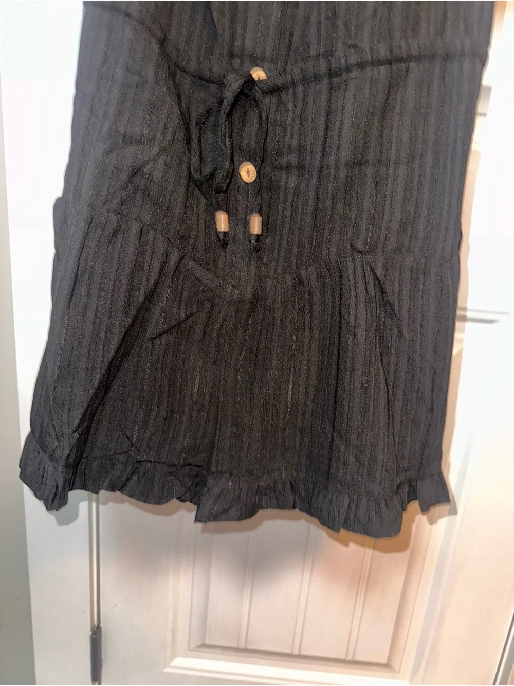 NWT Entro Size Medium Black Puff-Sleeve Romper with Button Front